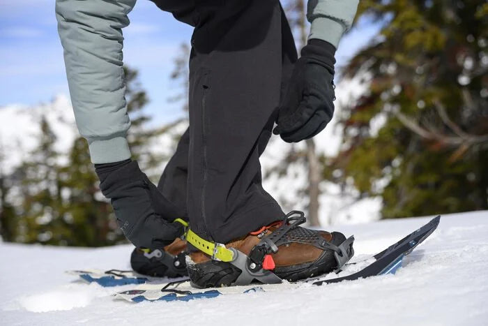 Women’s Revo Explore Snowshoes | Past-Season