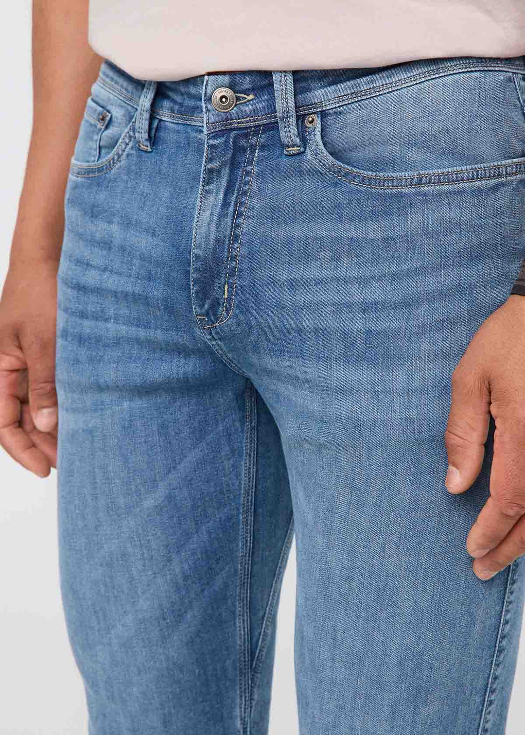 Men's Performance Denim Lite Slim Straight